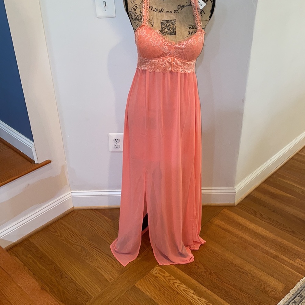 Beautiful lace maxi dress